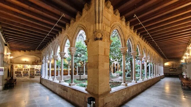 El claustro refugio del Eixample