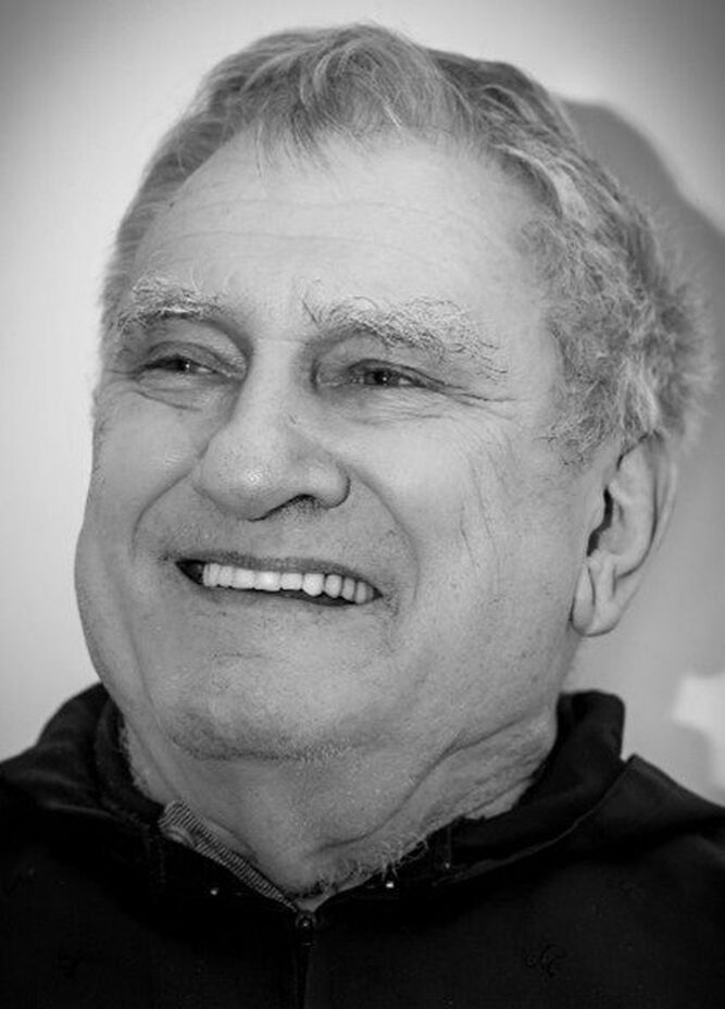 La sonrisa del padre Szura