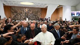 Prevost, con el clero de Roma