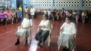 Las misioneras Martha, Griselda y Soledad