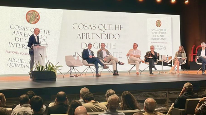 Abascal, Quintana Paz y Argüello, en la presentación del libro del 'filósofo' de VOX