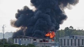 Un edificio de Tel Aviv afectado por el estallido de un misil iraní