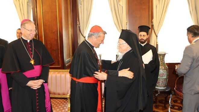 El cardenal Grech con el patriarca de Constantinopla, Bartolomé I
