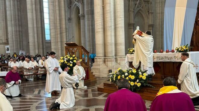 Monseñor Carrara en la festividad del Corpus Christi