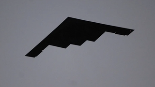 La sombra de un bombardero de EEUU