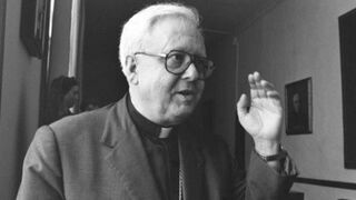 El obispo Ramón Echarren