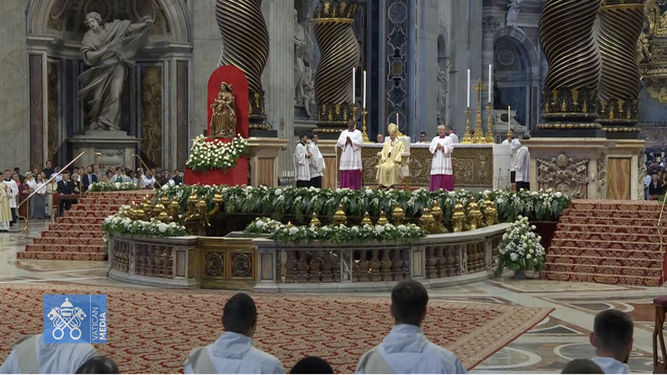 León XIV en la basílica de san Pedro