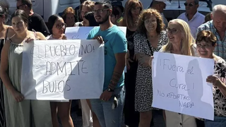 Vecinos de Trevélez piden la marcha del párroco