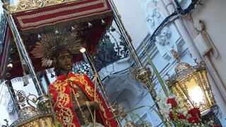 La negativa del párroco de Picanya a mantener la procesión, a falta de la imagen titular, enfrenta a una parte de la feligresía con D. Joaquin