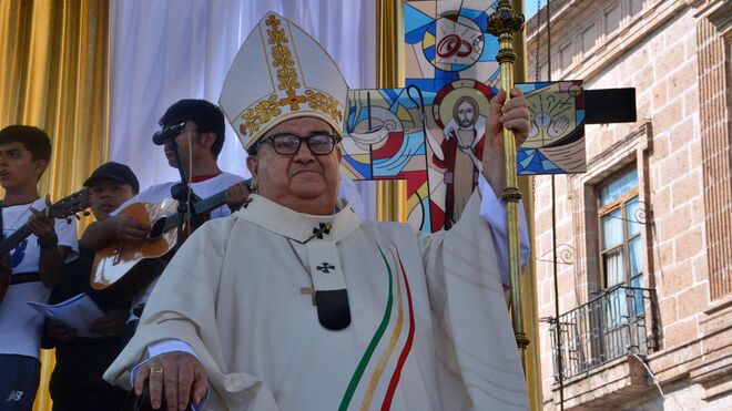 Capacitan a sacerdotes para dialogar con el crimen organizado