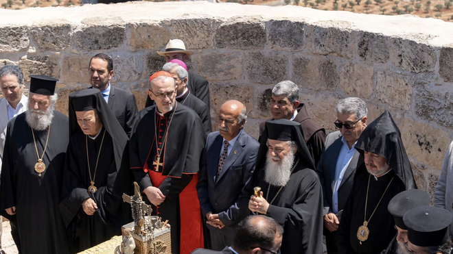 Los patriarcas y jefes de las Iglesias en Jerusalén