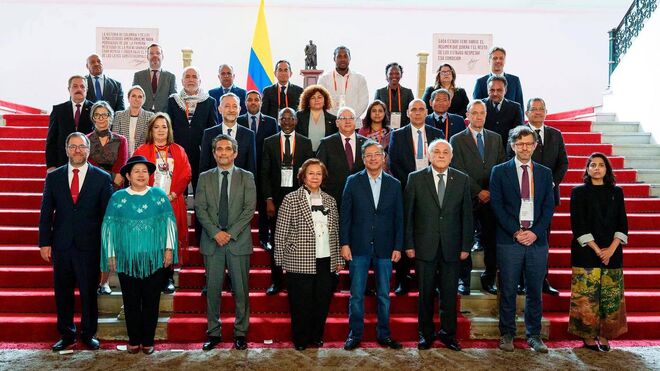 Clausura de la reunión del "Grupo de la Haya" en Bogotá