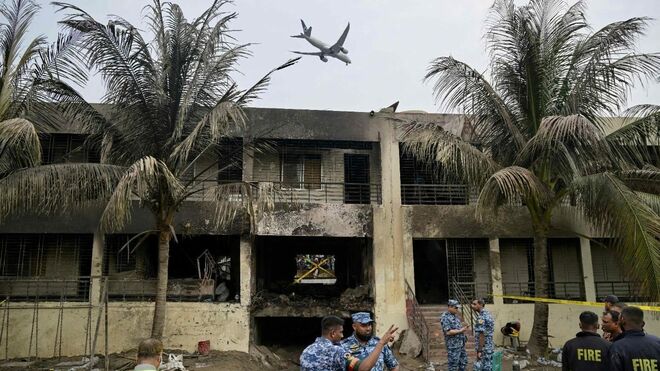 Accidente aéreo en Bangladesh