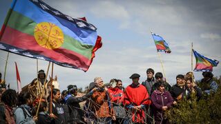Protesta de indígenas en la zona de Vaca Muerta