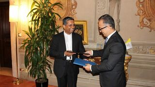 l cardenal Koovakad con motivo de la firma del Memorándum con Azerbaiyán
