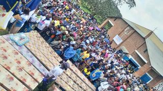 Entierro colectivo en Ituri. República Democrática del Congo.