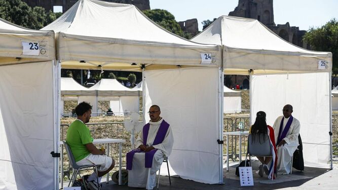 Confesiones en el Día de la Penitencia por el Jubileo de la Juventud