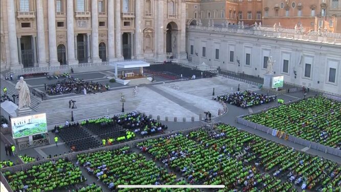 Miles de jóvenes españoles en Roma