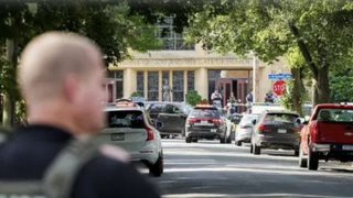 Tiroteo en una escuela católica de Minneapolis