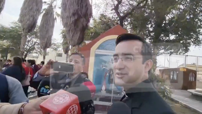 Edgard Rimaycuna, recibido como una celebridad en Perú