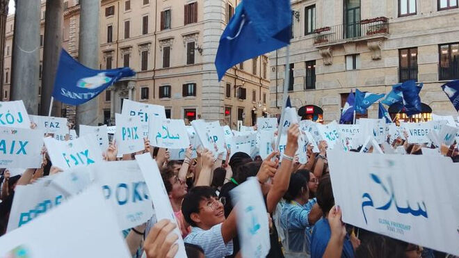 Jóvenes de Sant'Egidio se manifiestan por la paz en Roma