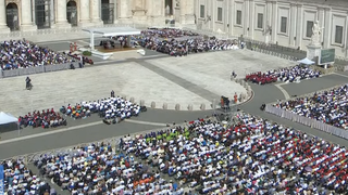 Fieles, en la plaza de san Pedro para la audiencia general