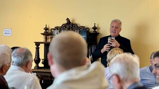 Arzobispo Iceta. Universidad de curas