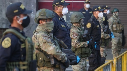 Militares peruanos