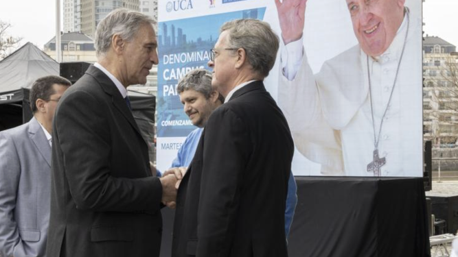 UCA homenajea al papa Francisco