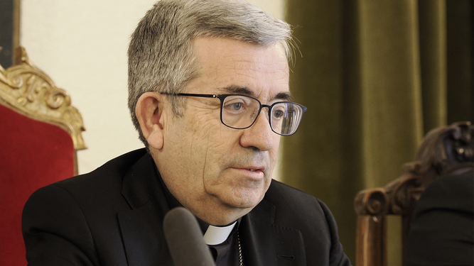 El presidente de la CEE, Luis Argüello