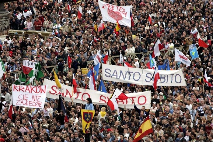 santo subito papa Wojtyla