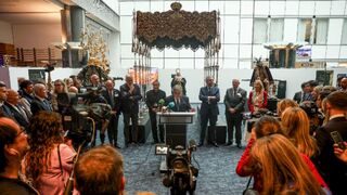 Sevilla muestra en Bruselas el arte de su Semana Santa