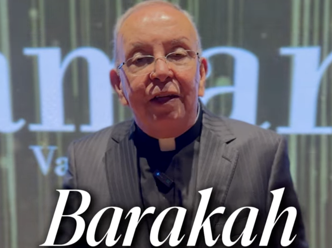 Monseñor Héctor Fabio Henao, recibió en Bogotá el Premio Barakah