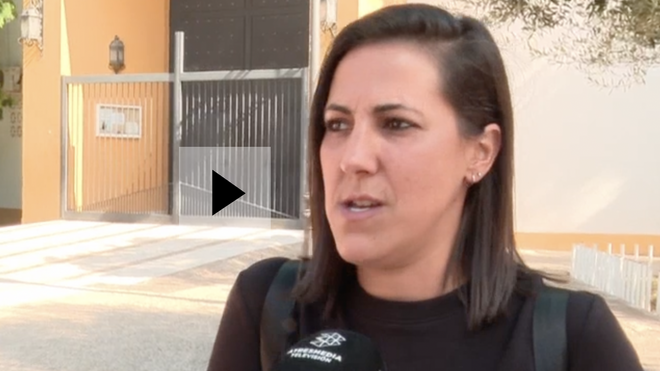 Una madre de Sevilla denuncia que el cura le niega la comunión a su hijo por ser lesbiana