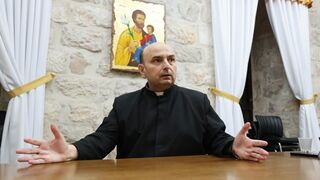 Padre Gabriel Romanelli, párroco de la Sagrada Familia en Gaza