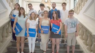 Jóvenes de la tercera promoción del título