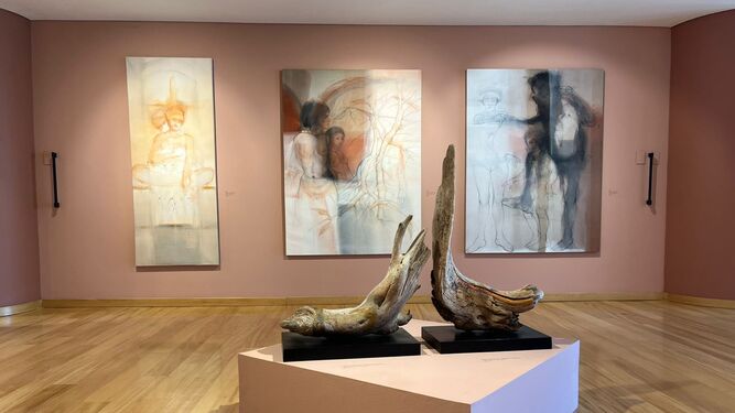 Exposición con pintura y escultura