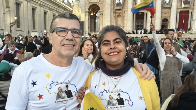 Fieles venezolanos en las canonizaciones de José Gregorio Hernández y Carmen Rendiles