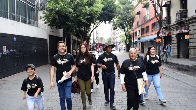 Fieles, catequistas y misioneros de Megavisión en la Arquidiócesis de México