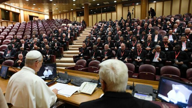 León XIV habla a los superiores mayores de la Compañía de Jesús