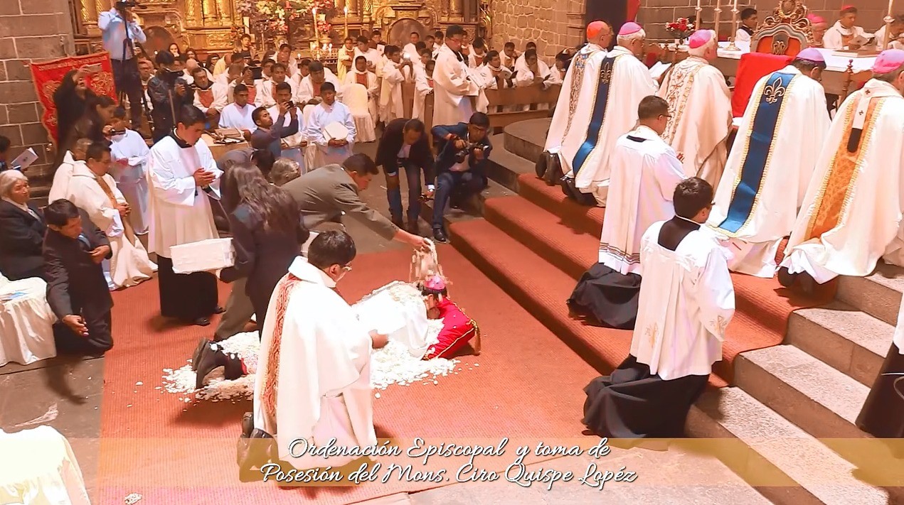 rito de los petalos en Juli