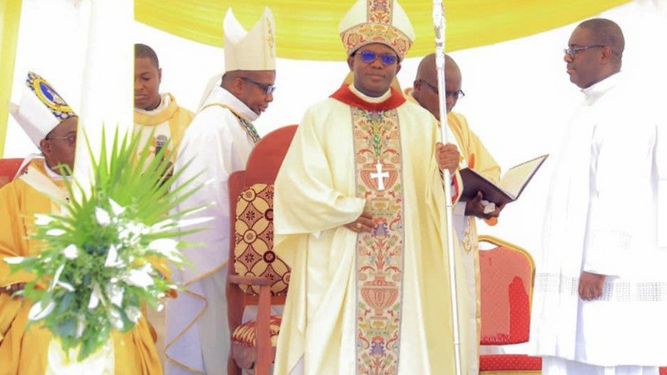 El obispo de Odienné, Costa de Marfil, Alain Clément Amiézi