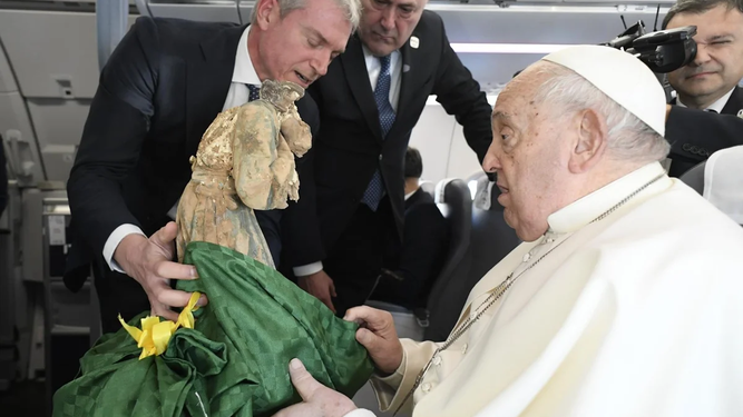 Papa con el ángel de Picanya