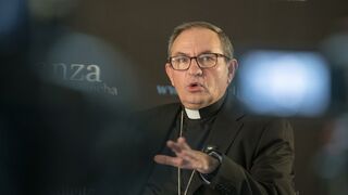 Abilio Martínez Varea, durante el coloquio