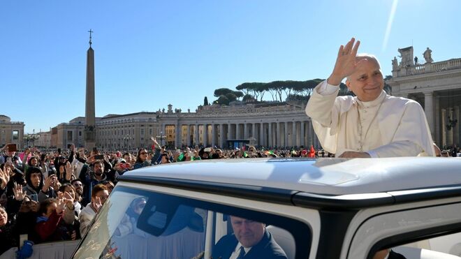 El Papa, en la plaza de San Pedro