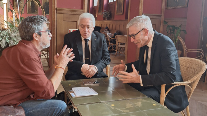 Un momento de la entrevista, realizada en el Ateneo de Madrid