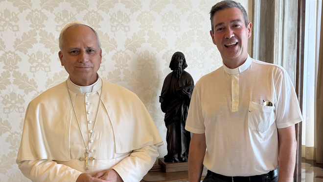 León XIV y Bertomeu