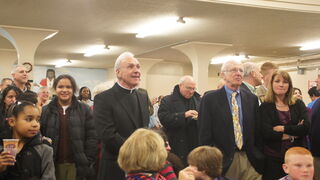 ¿A quién debe animar el párroco para que se haga diácono?