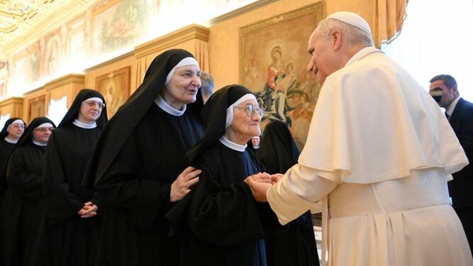 Audiencia del Papa a las  agustinas