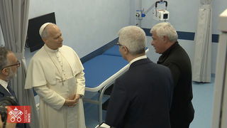 León XIV en el Ambulatorio San Martino